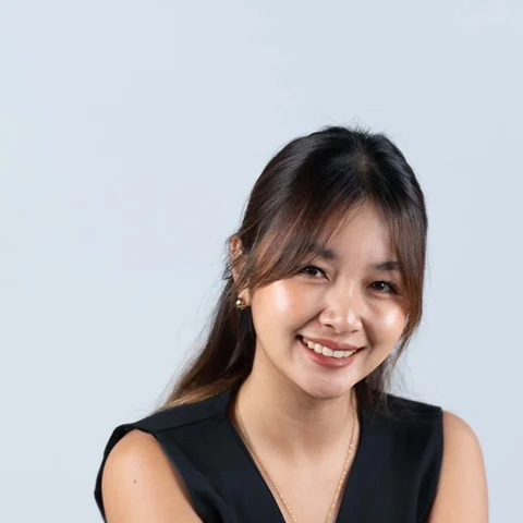 Eye, Weeravaree Sukyai, Account Manager